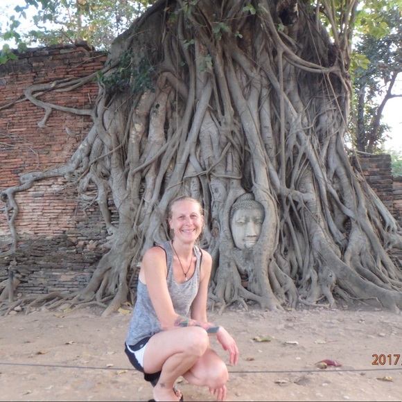 Meet your Posher, Tanya - Picture 1 of 1